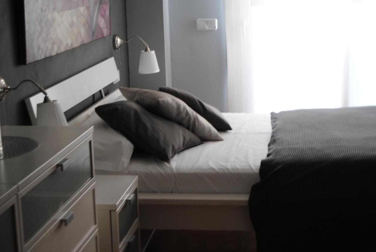 Bonito Duplex Con Piscina En Barcelona&Playa Daire Tiana Dış mekan fotoğraf